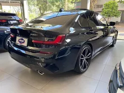 BMW 320i