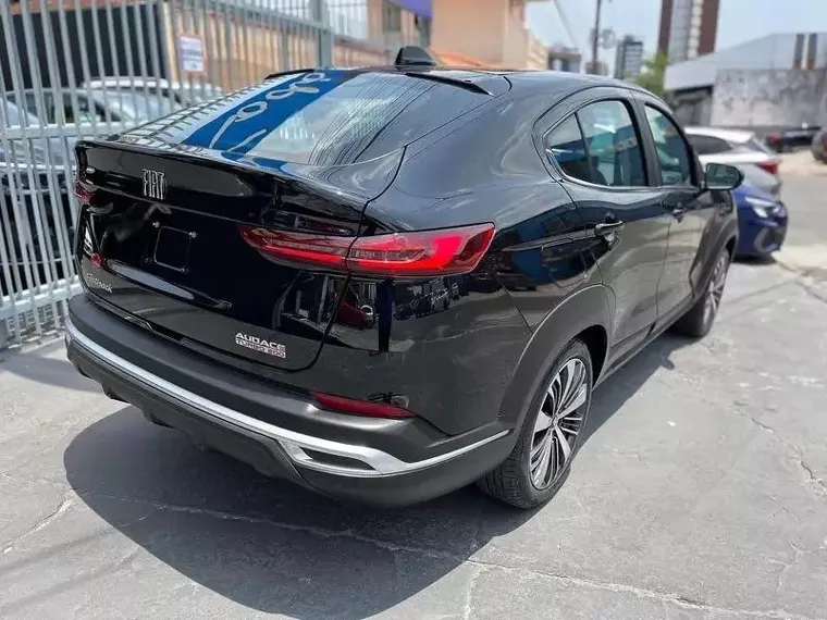 Fiat Fastback Preto 2