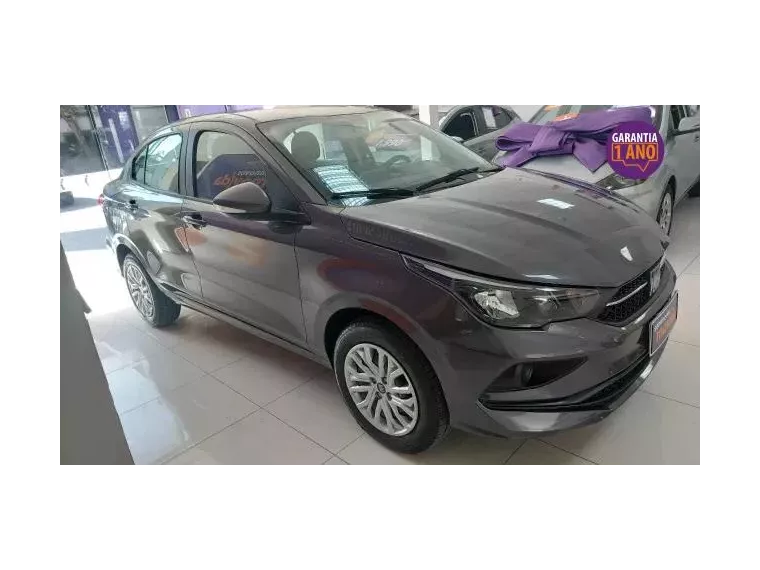 Fiat Cronos Cinza 1