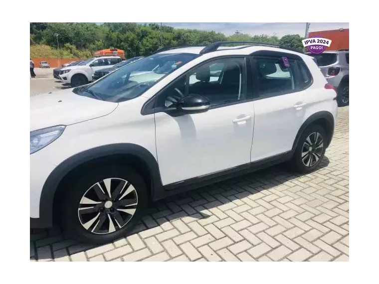 Peugeot 2008 Branco 7