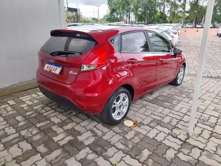 Ford Fiesta Vermelho 11