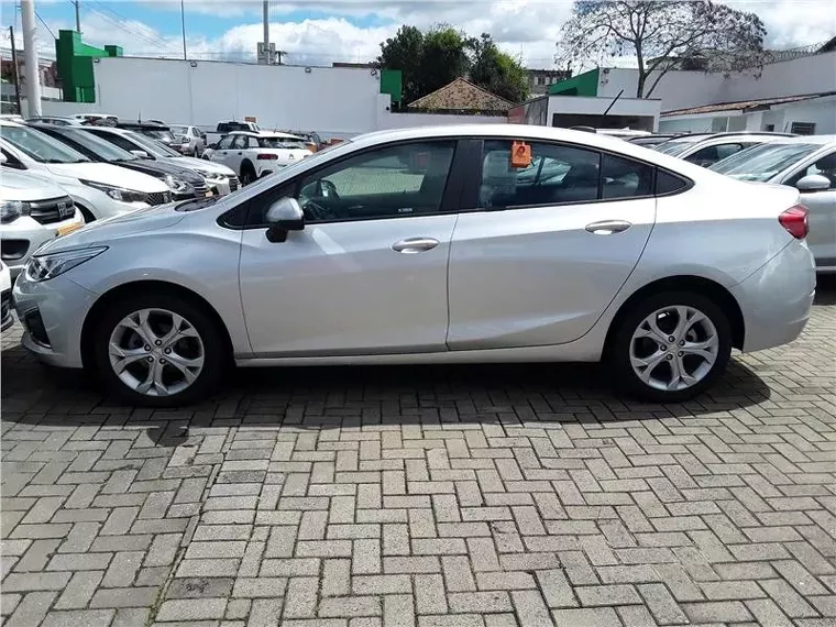 Chevrolet Cruze Prata 1