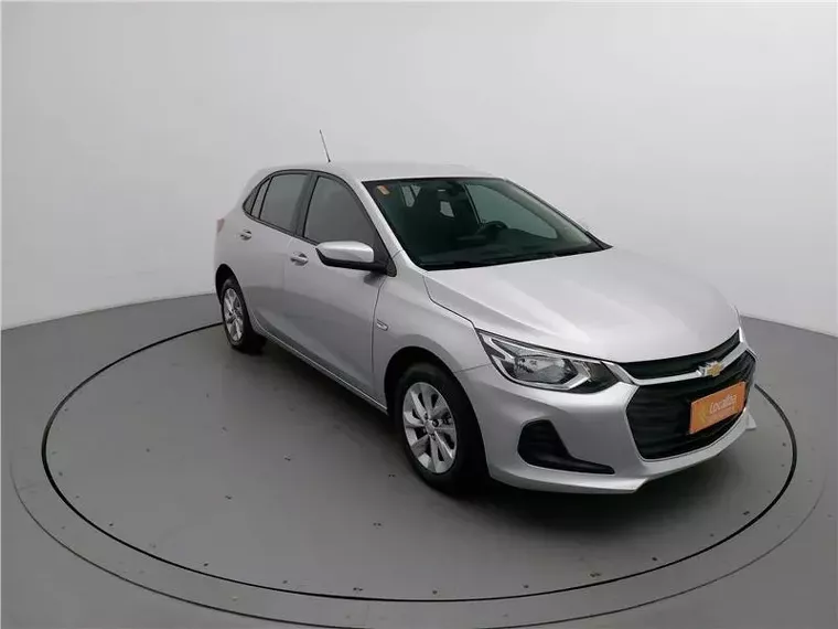 Chevrolet Onix Prata 11