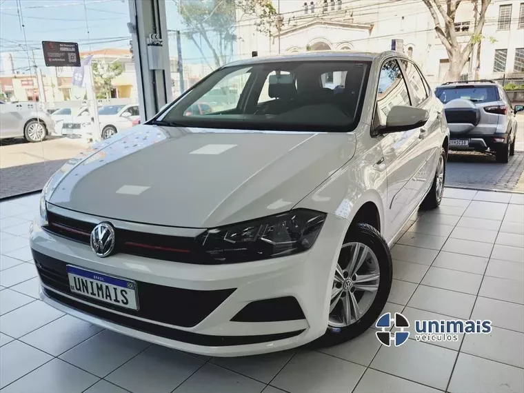 Volkswagen Polo Hatch Branco 4