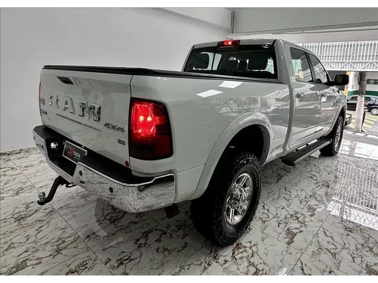 RAM 2500 Branco 2