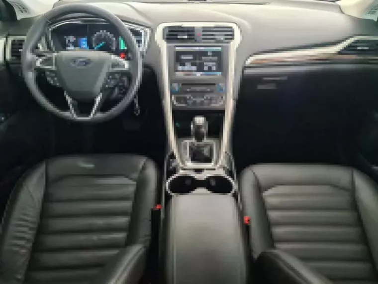 Ford Fusion Branco 13