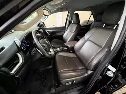 Toyota Hilux SW4
