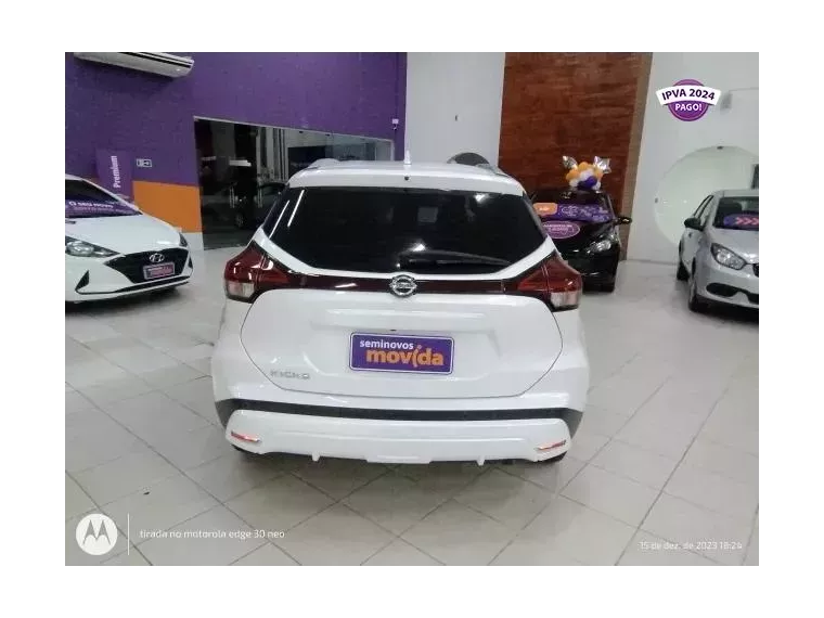 Nissan Kicks Branco 2