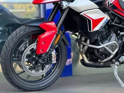 Triumph Tiger 900