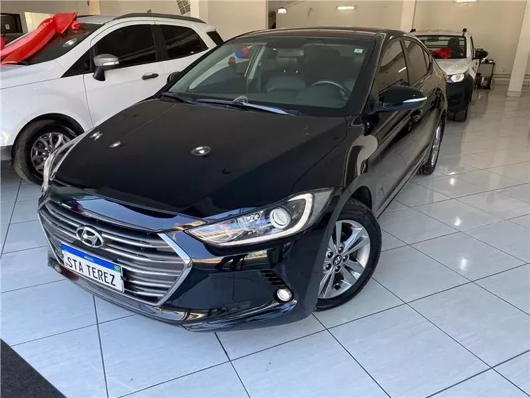 Hyundai Elantra Preto 14