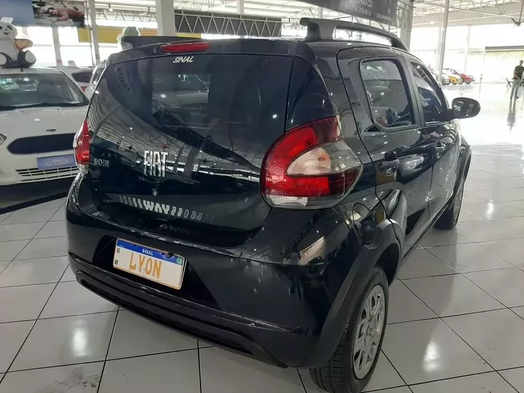 Fiat Mobi Preto 11