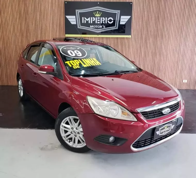 Ford Focus Vermelho 4