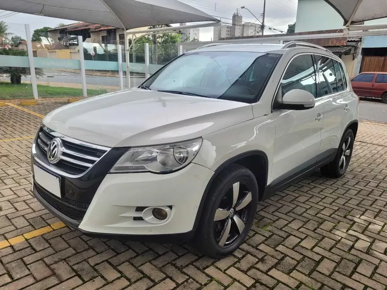 Volkswagen Tiguan Branco 11