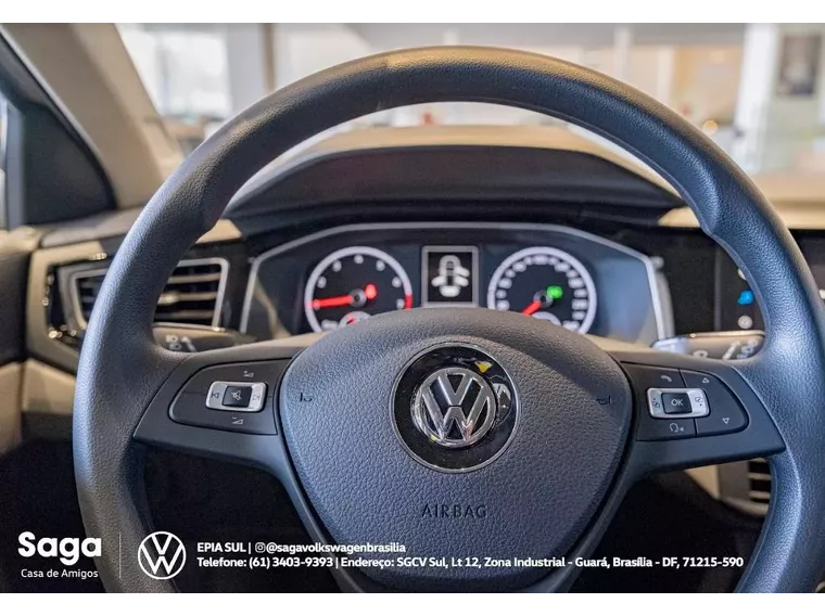 Volkswagen Polo Sedan Preto 2