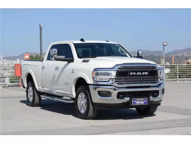 RAM 2500 Branco 13