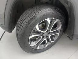 Jeep Commander
