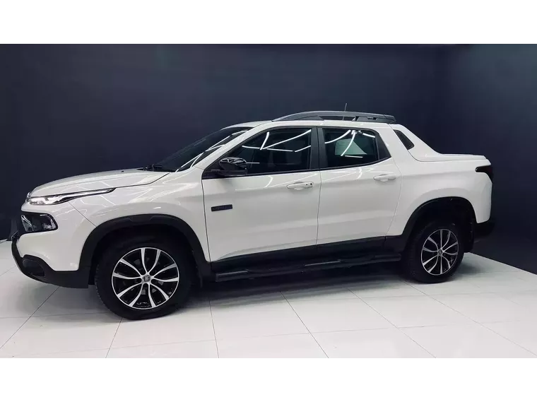 Fiat Toro Branco 4