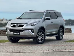 Toyota Hilux SW4
