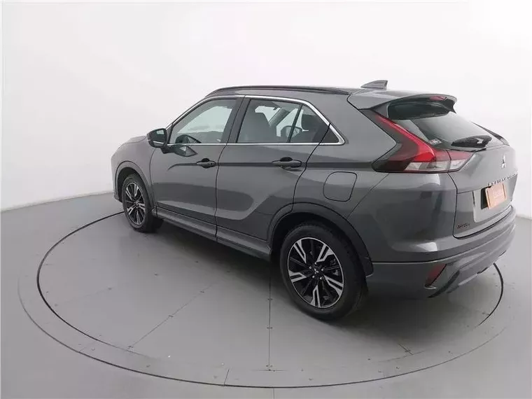 Mitsubishi Eclipse Cross Cinza 5