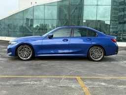 BMW 320i