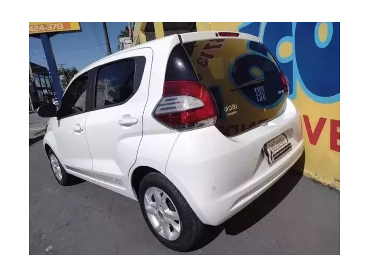 Fiat Mobi Branco 2