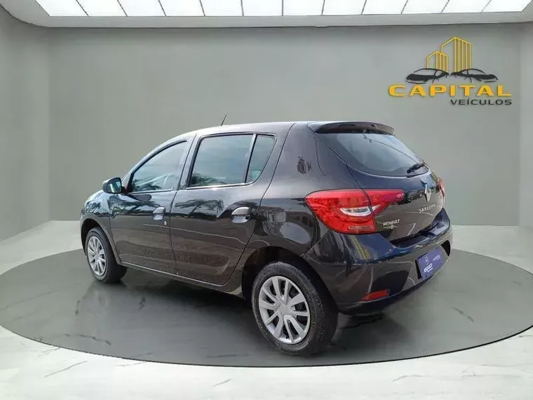 Renault Sandero Preto 6