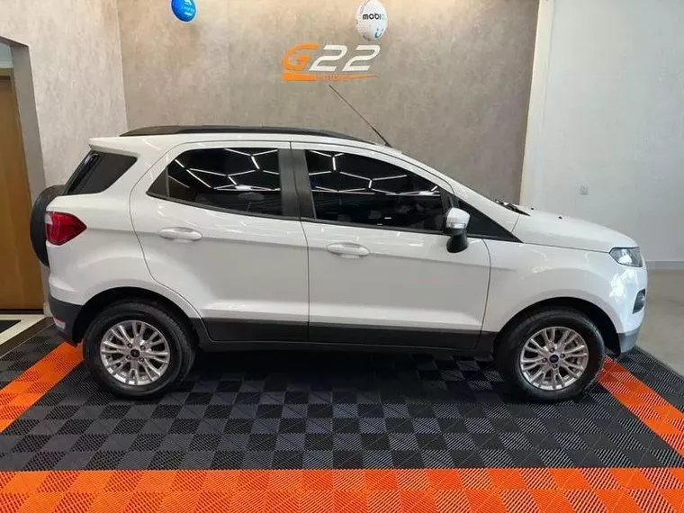 Ford Ecosport Branco 6