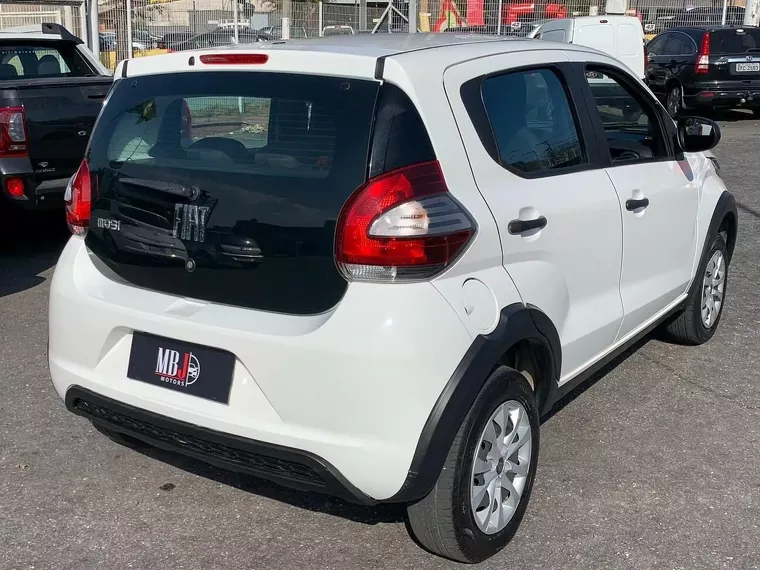 Fiat Mobi Branco 12