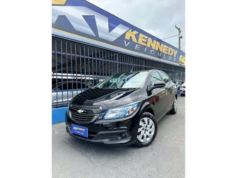 Chevrolet Onix Preto 1