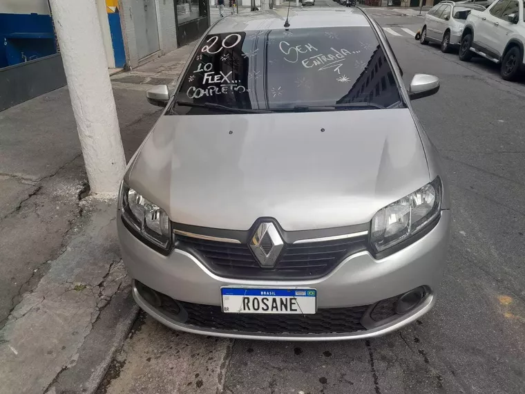 Renault Sandero Prata 10