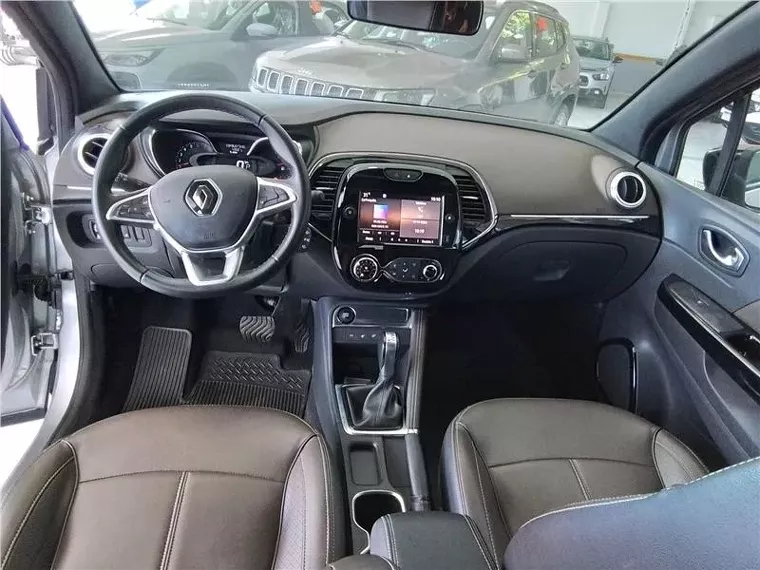 Renault Captur Prata 2