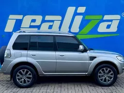 Mitsubishi Pajero TR4