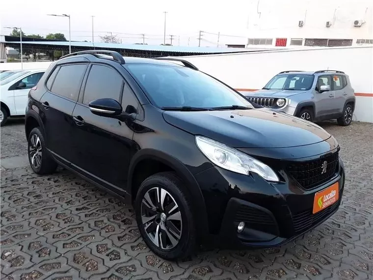 Peugeot 2008 Preto 9