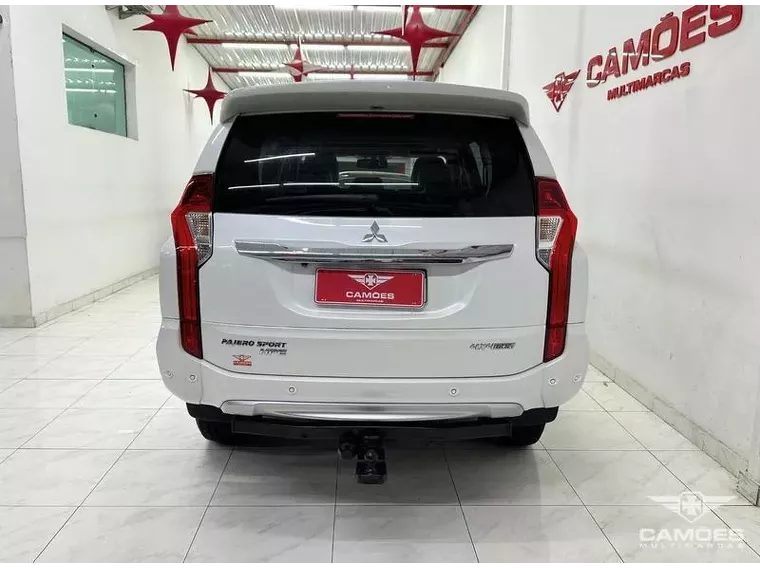 Mitsubishi Pajero Sport Branco 16