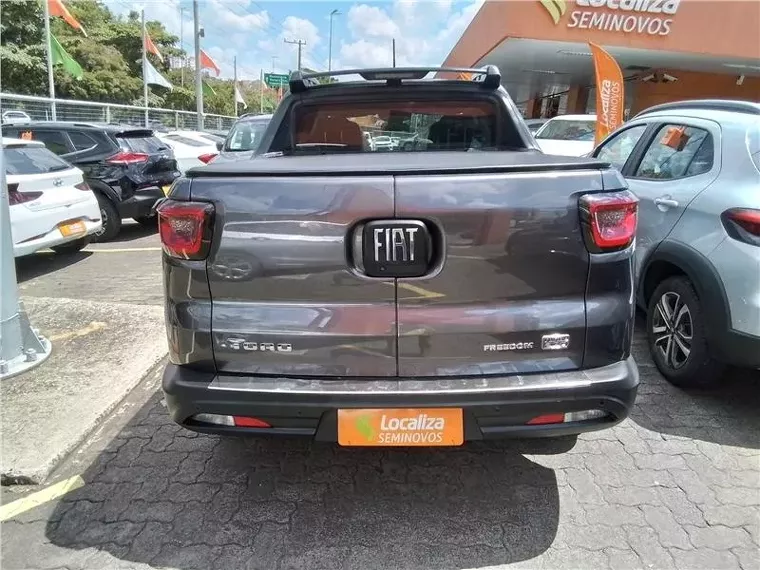 Fiat Toro Cinza 2