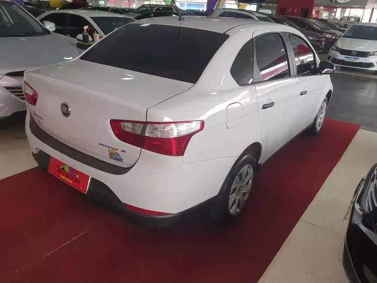 Fiat Grand Siena Branco 13