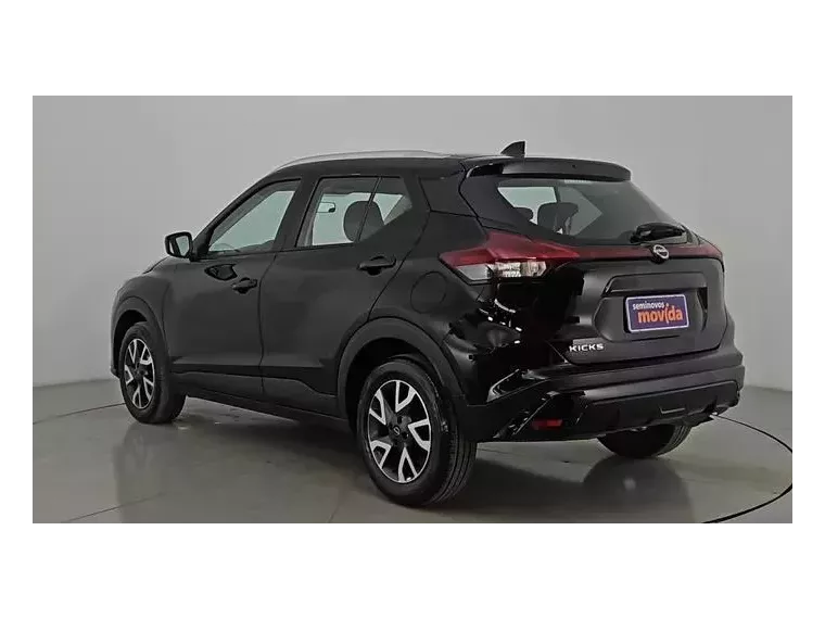 Nissan Kicks Preto 6