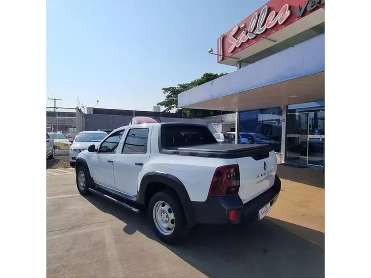 Renault Duster Oroch Branco 16