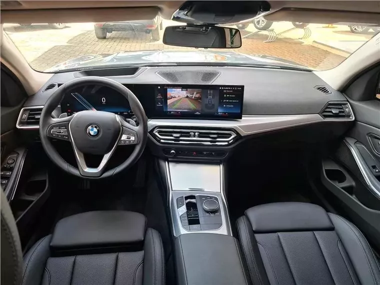 BMW 320i Cinza 13