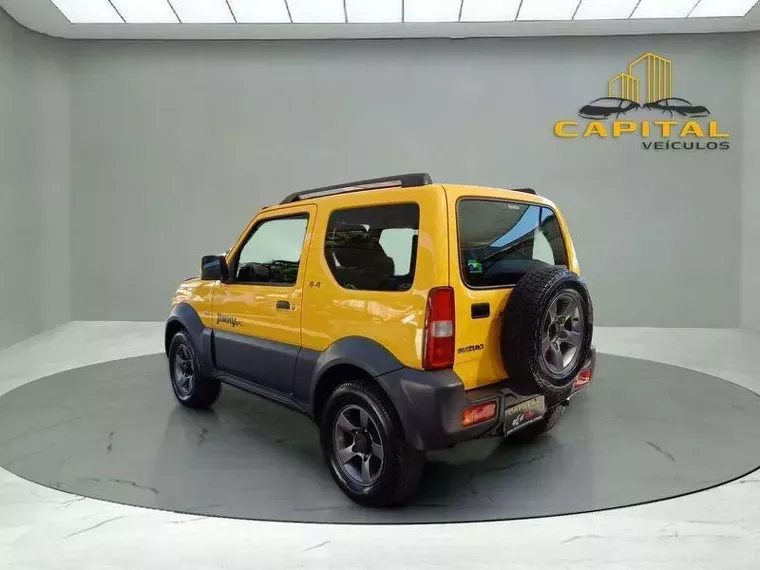 Suzuki Jimny Amarelo 11