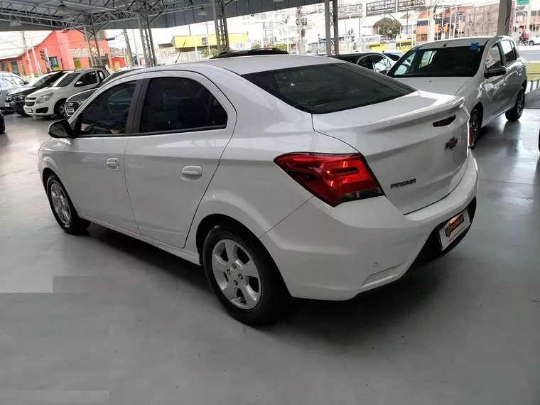 Chevrolet Prisma Branco 6