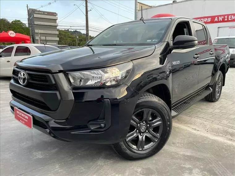 Toyota Hilux Preto 1