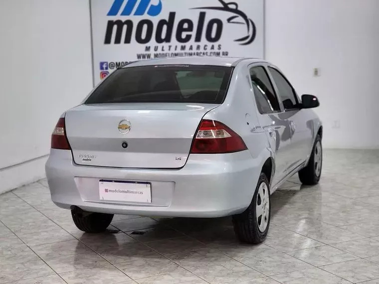 Chevrolet Prisma Prata 8