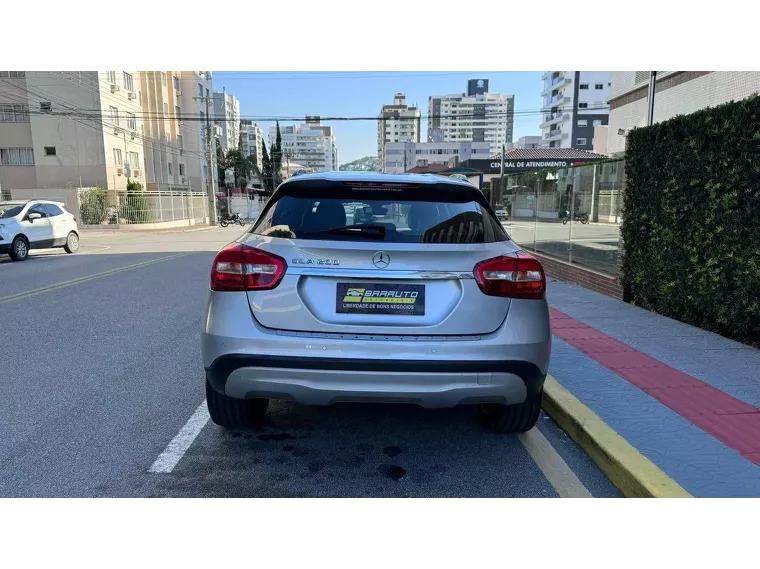 Mercedes-benz GLA 200 Prata 5