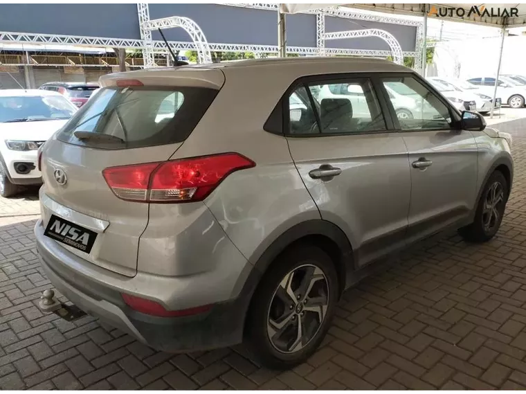 Hyundai Creta Prata 3