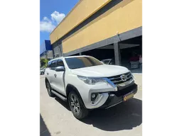 Toyota Hilux SW4