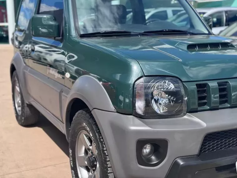 Suzuki Jimny Verde 2