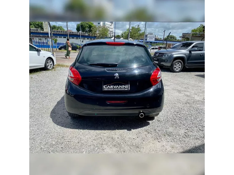 Peugeot 208 Preto 2