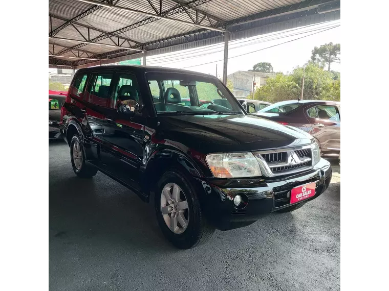 Mitsubishi Pajero Preto 5