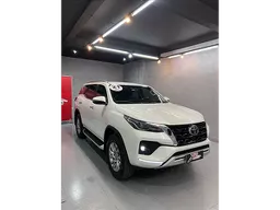 Hilux SW4